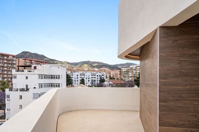 2 slaapkamer Appartement te koop in Solymar, Benalmádena met zwembad - € 550.000 (Ref: 9921588)