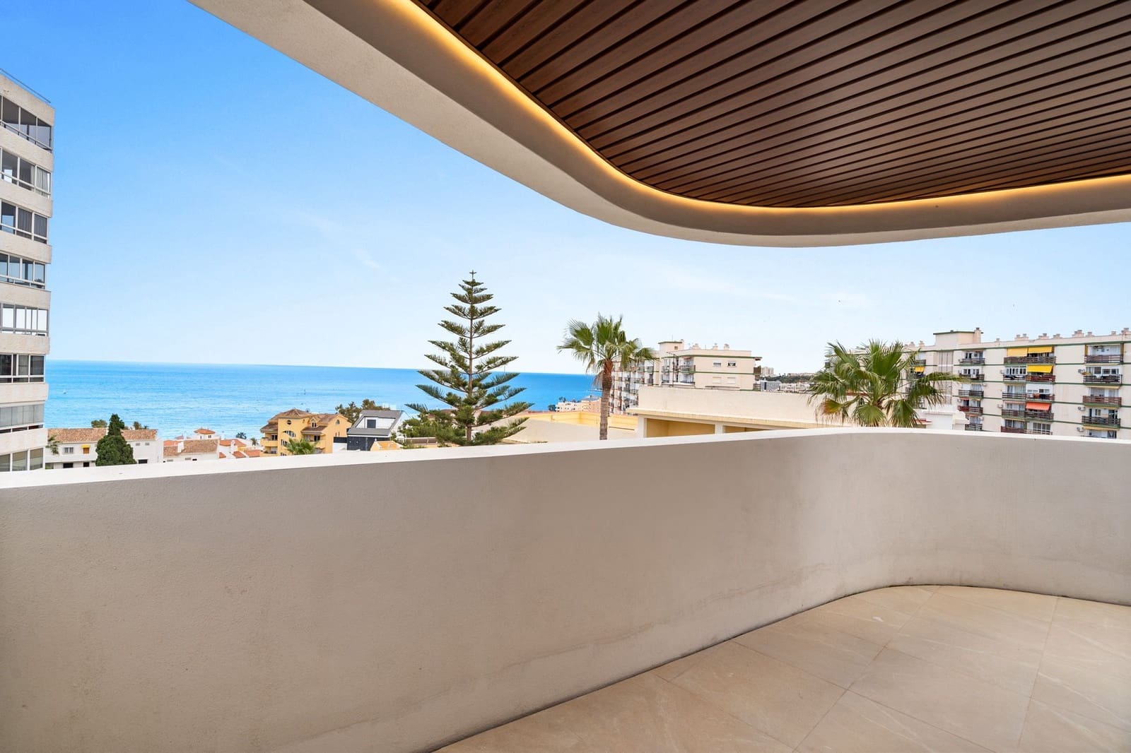 2 slaapkamer Appartement te koop in Benalmadena met zwembad - € 550.000 (Ref: 9921588)