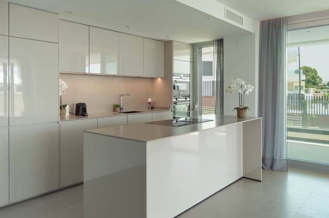 Apartamento de 3 habitaciones en El Higuerón, Fuengirola en venta con piscina - 738.000 € (Ref: 9921925)