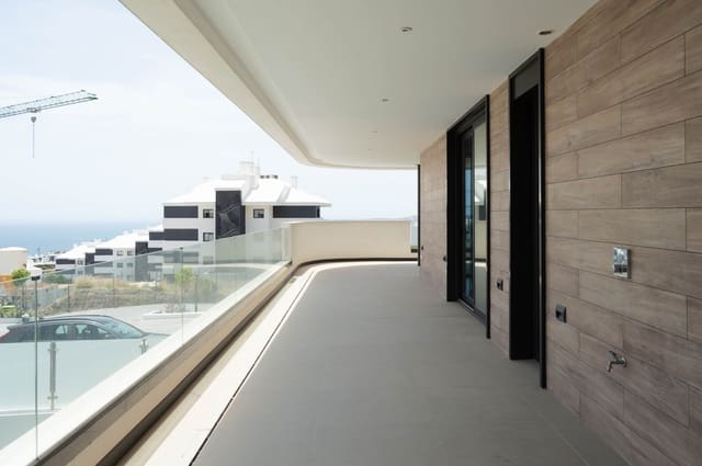 Apartamento de 3 habitaciones en El Higuerón, Fuengirola en venta con piscina - 738.000 € (Ref: 9921925)
