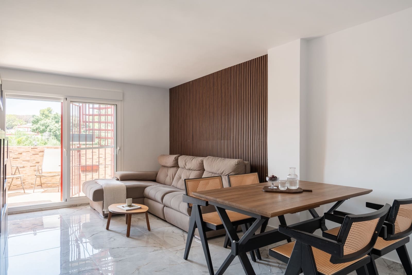 2 bedroom Penthouse for sale in Marbella with pool - € 420,000 (Ref: 9924853)