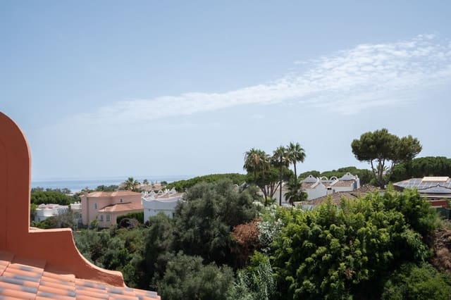 2 chambre Penthouse à vendre à La Reserva, Marbella avec piscine - 420 000 € (Ref: 9924853)