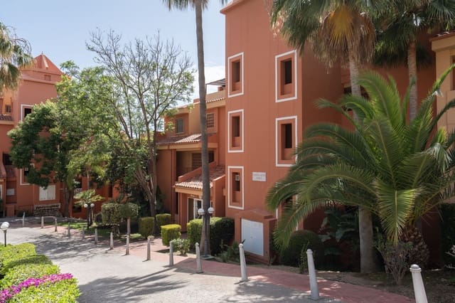 2 chambre Penthouse à vendre à La Reserva, Marbella avec piscine - 420 000 € (Ref: 9924853)