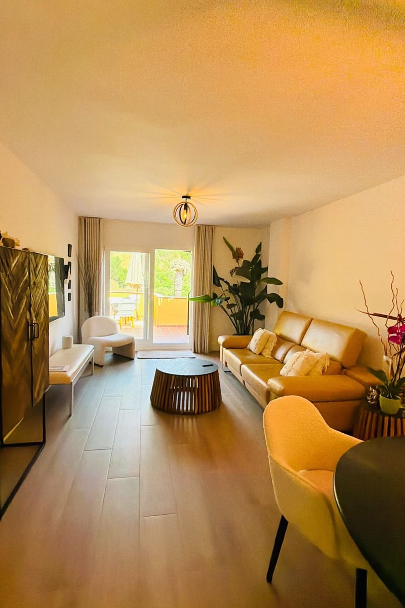 2 bedroom Apartment for sale in Marbella with pool - € 450,000 (Ref: 9924926)