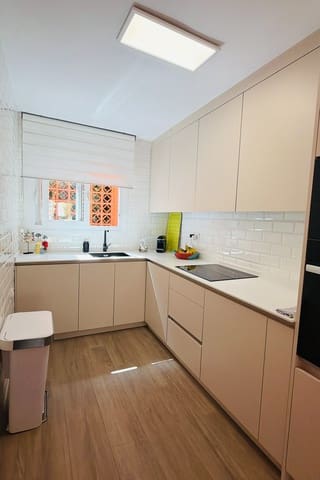 2 chambre Appartement à vendre à La Reserva, Marbella avec piscine - 450 000 € (Ref: 9924926)