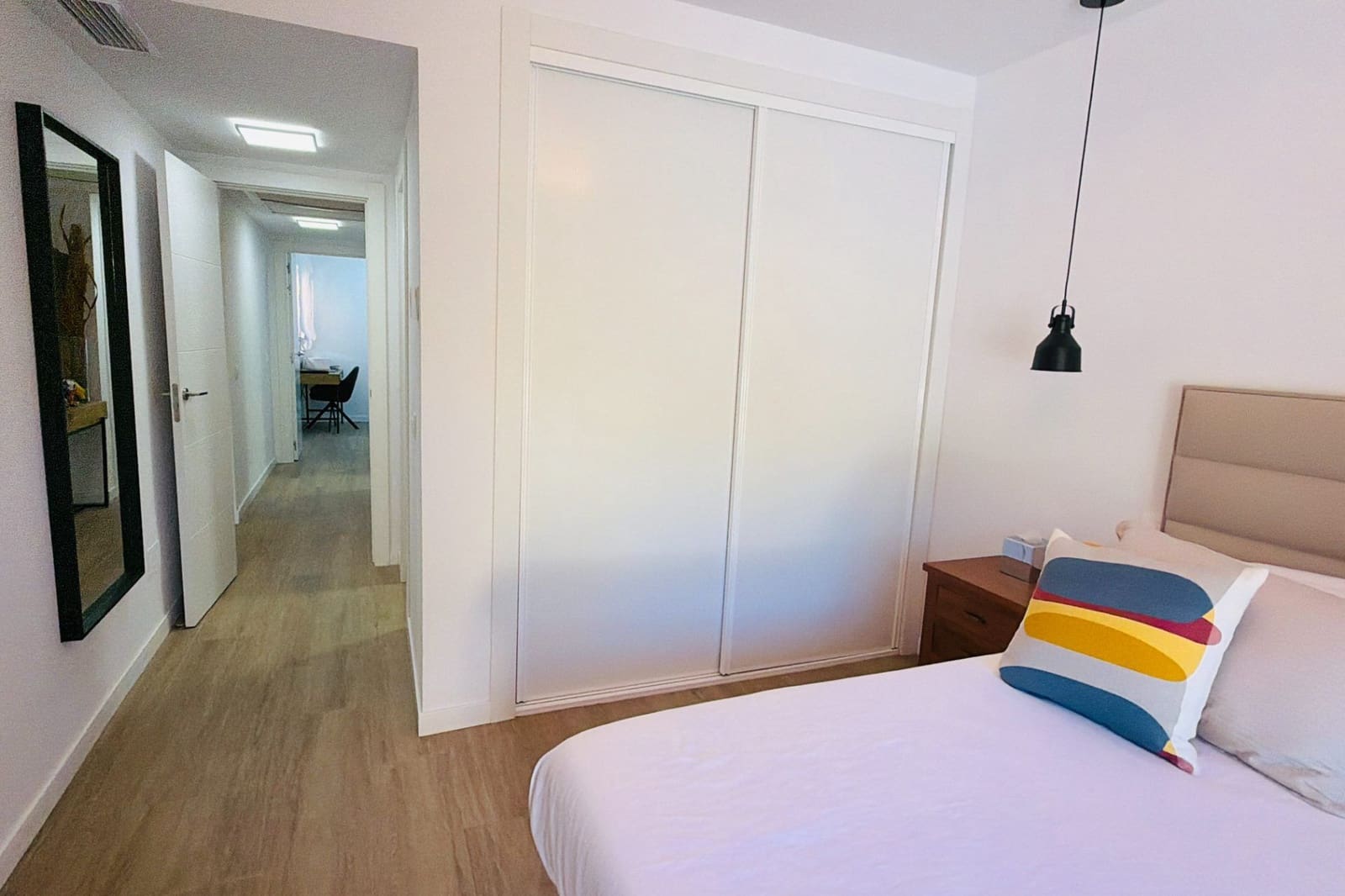 2 bedroom Apartment for sale in Marbella with pool - € 450,000 (Ref: 9924926)