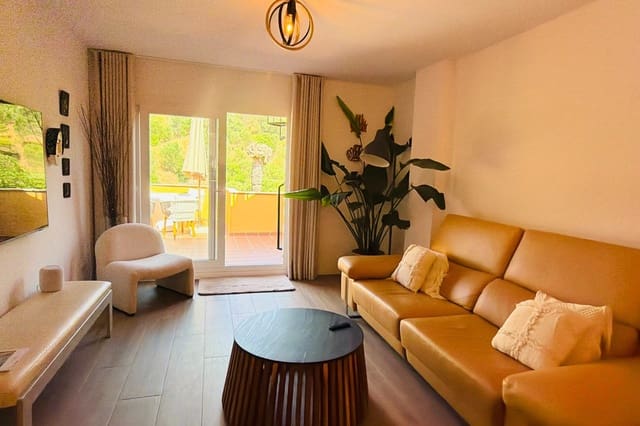 2 chambre Appartement à vendre à La Reserva, Marbella avec piscine - 450 000 € (Ref: 9924926)