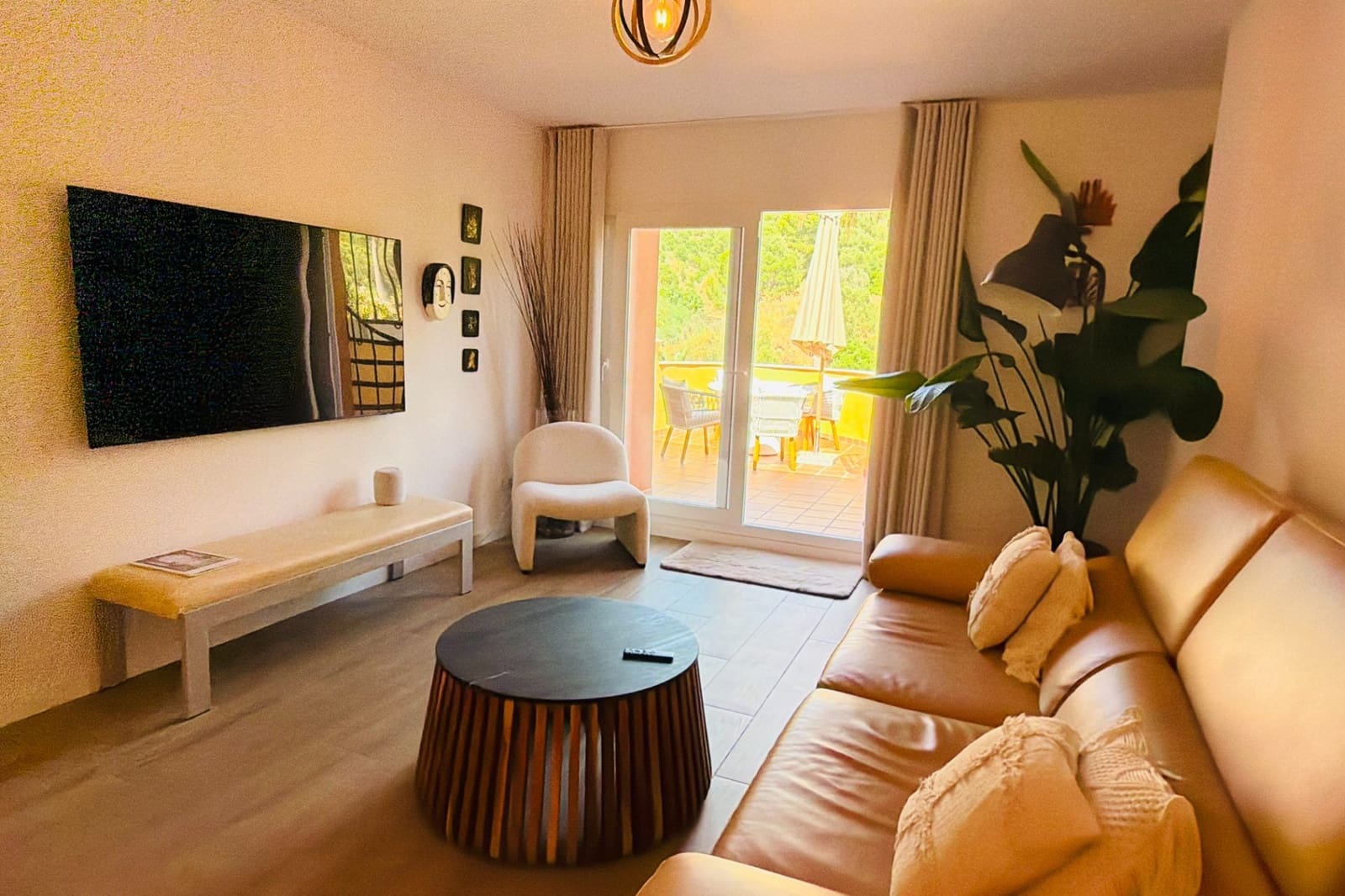 2 bedroom Apartment for sale in Marbella with pool - € 450,000 (Ref: 9924926)