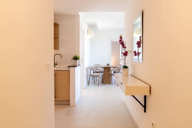 2 soveværelse Lejlighed til salg i Fuengirola med swimmingpool - € 449.000 (Ref: 9927892)