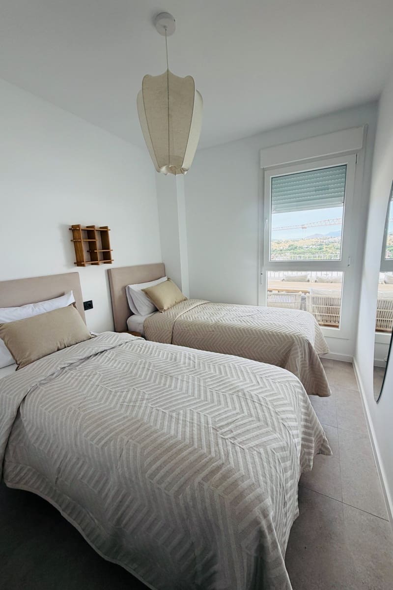 3 bedroom Apartment for rent in Fuengirola with pool garage - € 2,500 (Ref: 9929887)