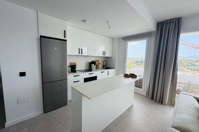 3 bedroom Apartment for rent in Los Pacos, Fuengirola with pool garage - € 2,500 (Ref: 9929887)