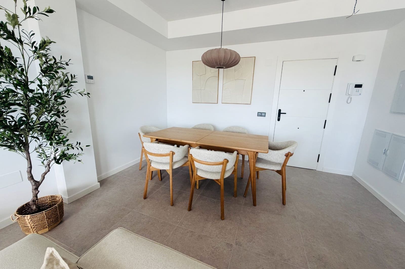 3 bedroom Apartment for rent in Fuengirola with pool garage - € 2,500 (Ref: 9929887)