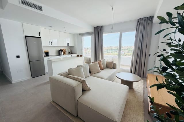 3 bedroom Apartment for rent in Los Pacos, Fuengirola with pool garage - € 2,500 (Ref: 9929887)