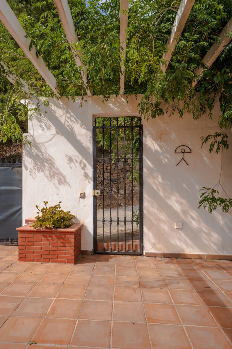 8 soverom Finca/Herregård til salgs i Malaga by med svømmebasseng - € 775 000 (Ref: 9932178)