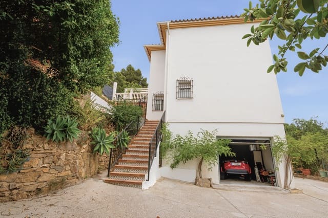 8 soverom Finca/Herregård til salgs i Este, Málaga by med svømmebasseng - € 775 000 (Ref: 9932178)