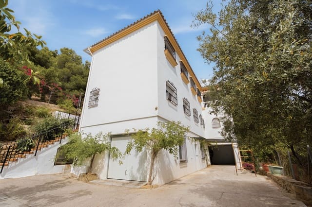 8 soverom Finca/Herregård til salgs i Este, Málaga by med svømmebasseng - € 775 000 (Ref: 9932178)