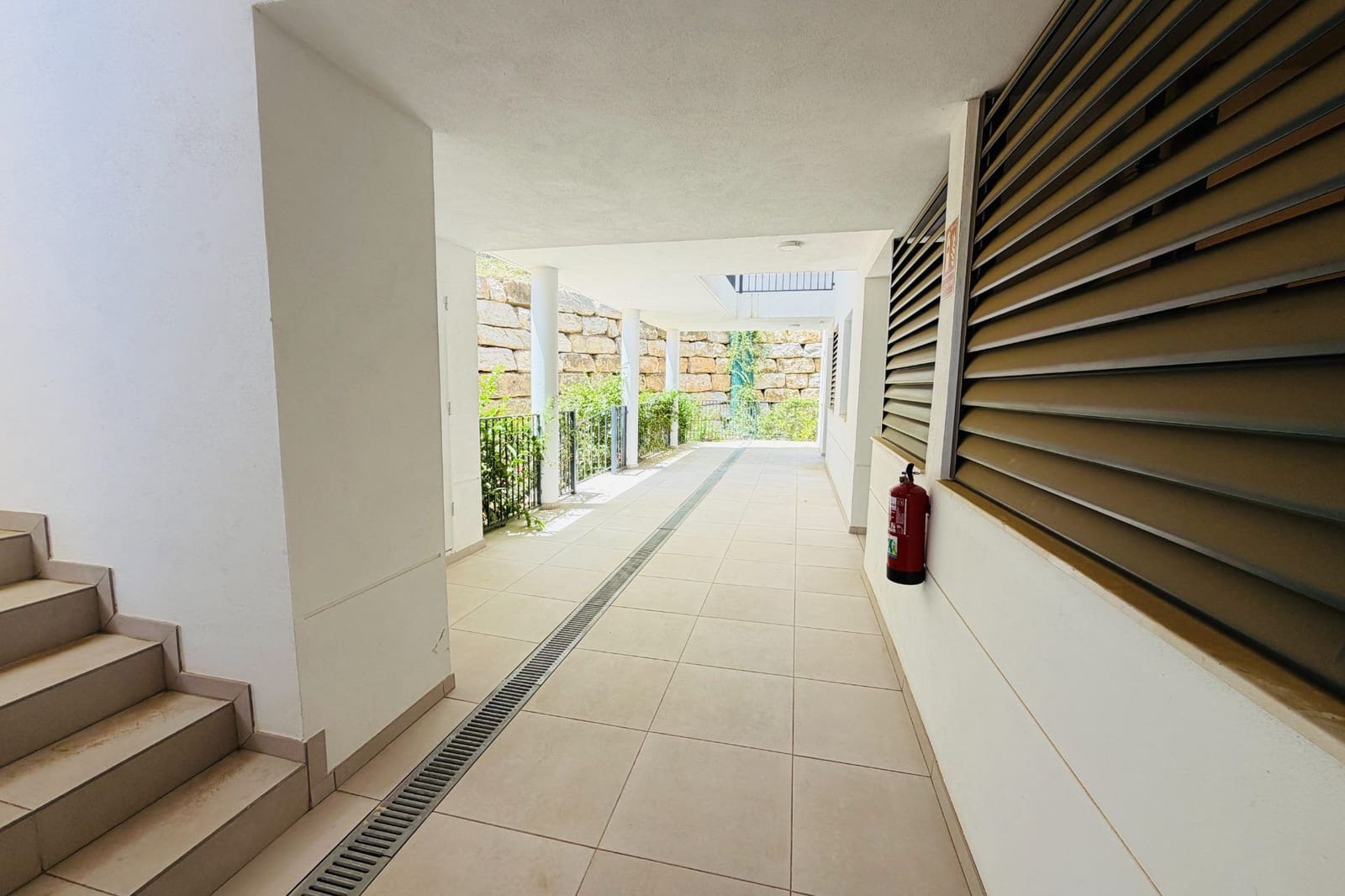 2 bedroom Apartment for sale in Mijas Costa with pool - € 369,000 (Ref: 9935292)