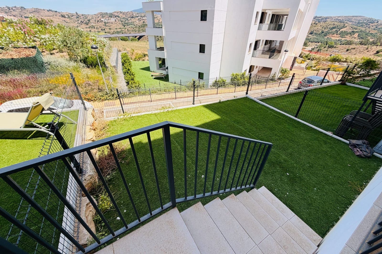 2 bedroom Apartment for sale in Mijas Costa with pool - € 369,000 (Ref: 9935292)