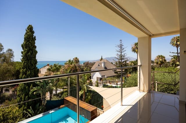 3 makuuhuone Omakotitalo myytävänä paikassa Cerrado de Calderon, Málaga kaupunki mukana uima-altaan 
autotalli - 2 450 000 € (Ref: 9935409)