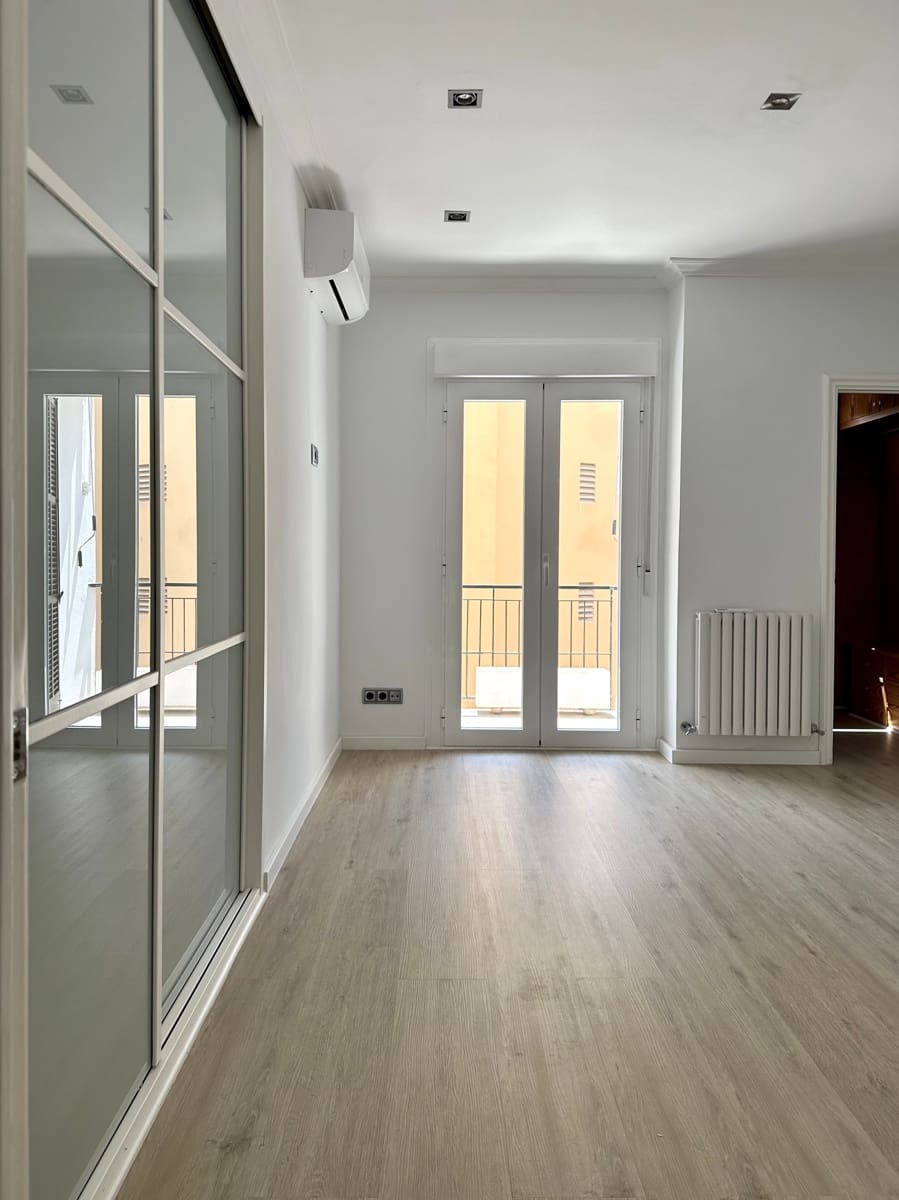 4 makuuhuone Huoneisto vuokrattavana paikassa Palma de Mallorca mukana 
autotalli - 4 150 € (Ref: 9939114)