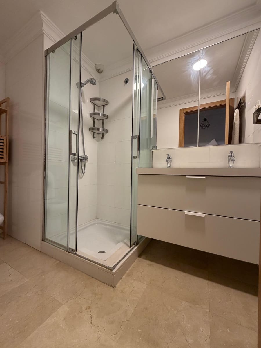 2 bedroom Apartment for rent in Fuengirola with garage - € 1,500 (Ref: 9940828)