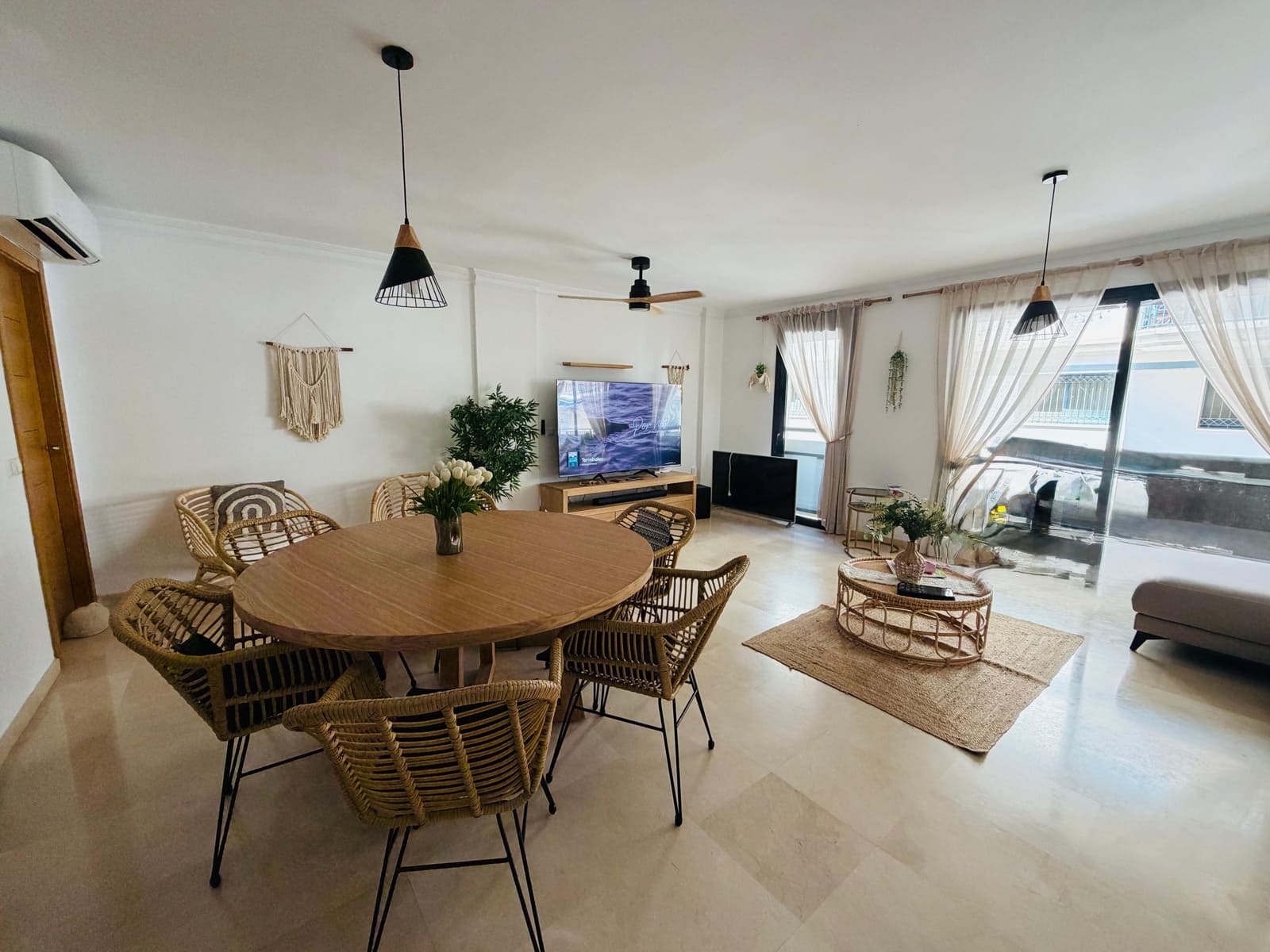 2 bedroom Apartment for rent in Fuengirola with garage - € 1,500 (Ref: 9940828)