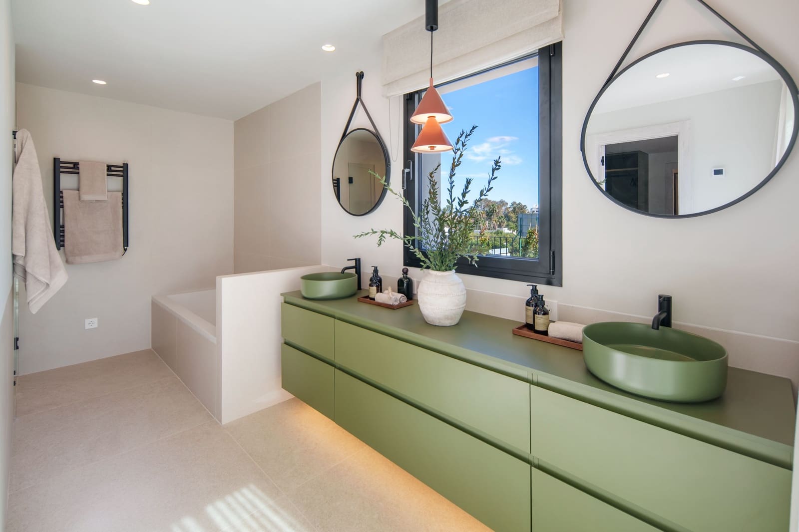 5 slaapkamer Villa te koop in Marbella met zwembad - € 5.995.000 (Ref: 9941193)