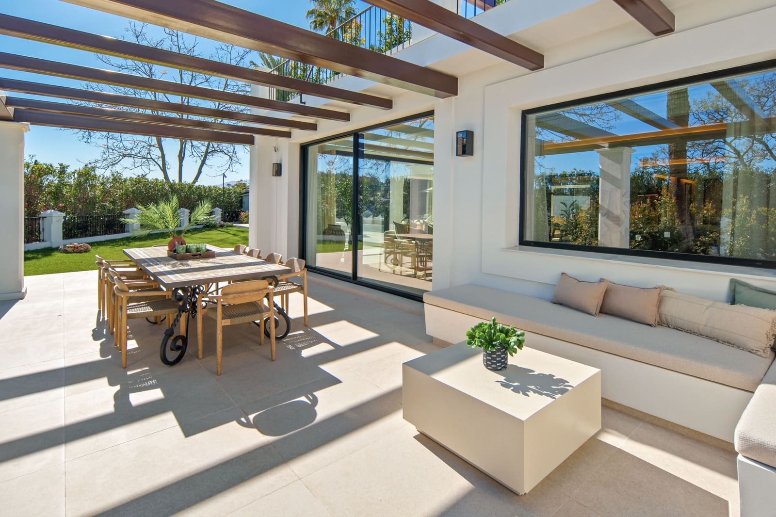 5 slaapkamer Villa te koop in Marbella met zwembad - € 5.995.000 (Ref: 9941193)