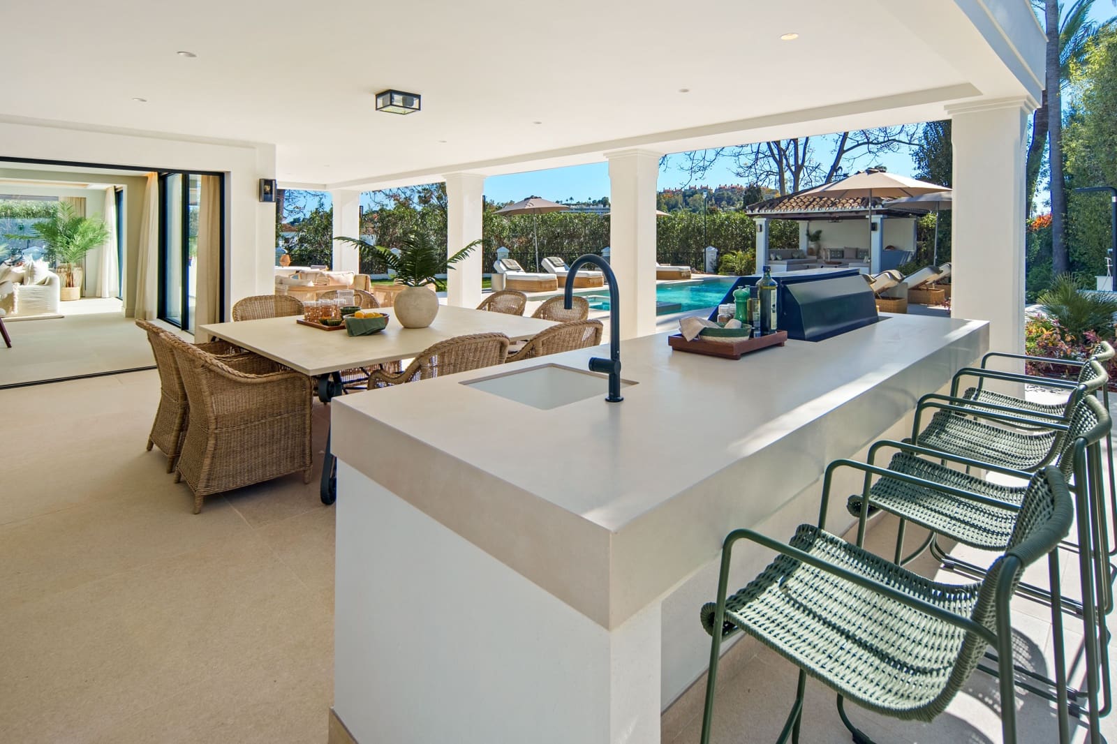 5 slaapkamer Villa te koop in Marbella met zwembad - € 5.995.000 (Ref: 9941193)