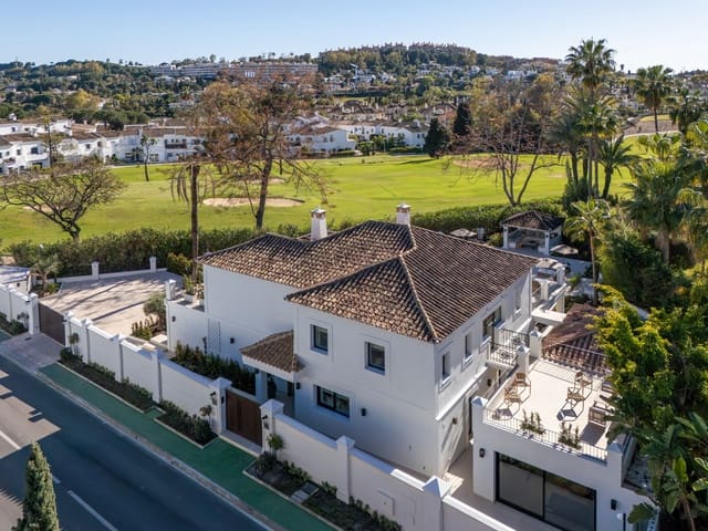 5 slaapkamer Villa te koop in Las Brisas, Marbella met zwembad - € 5.995.000 (Ref: 9941193)