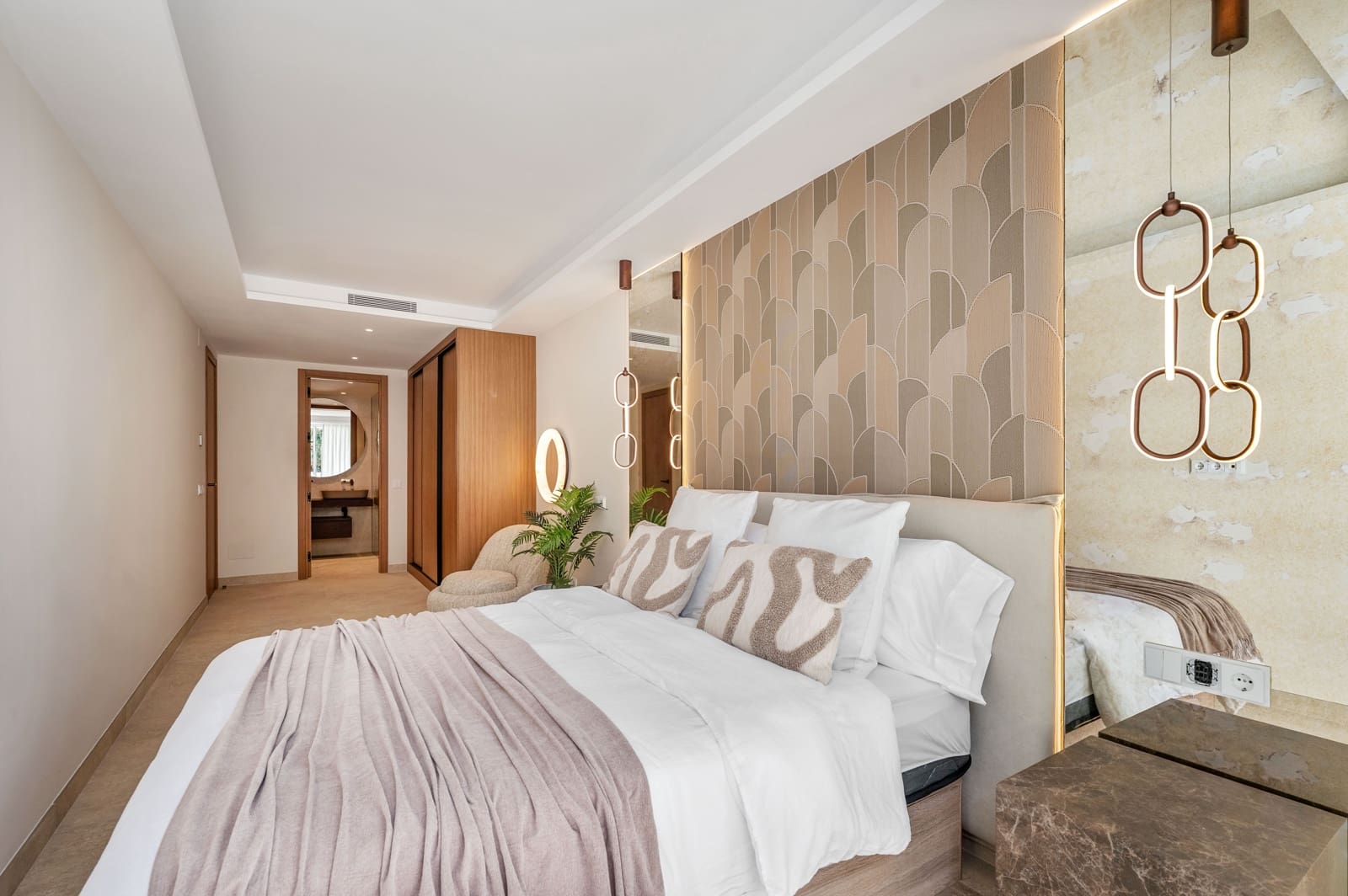 3 soveværelse Lejlighed til salg i Marbella med swimmingpool - € 1.595.000 (Ref: 9943839)