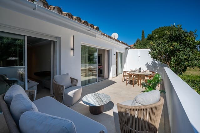 3 soveværelse Lejlighed til salg i Marbella med swimmingpool - € 1.595.000 (Ref: 9943839)