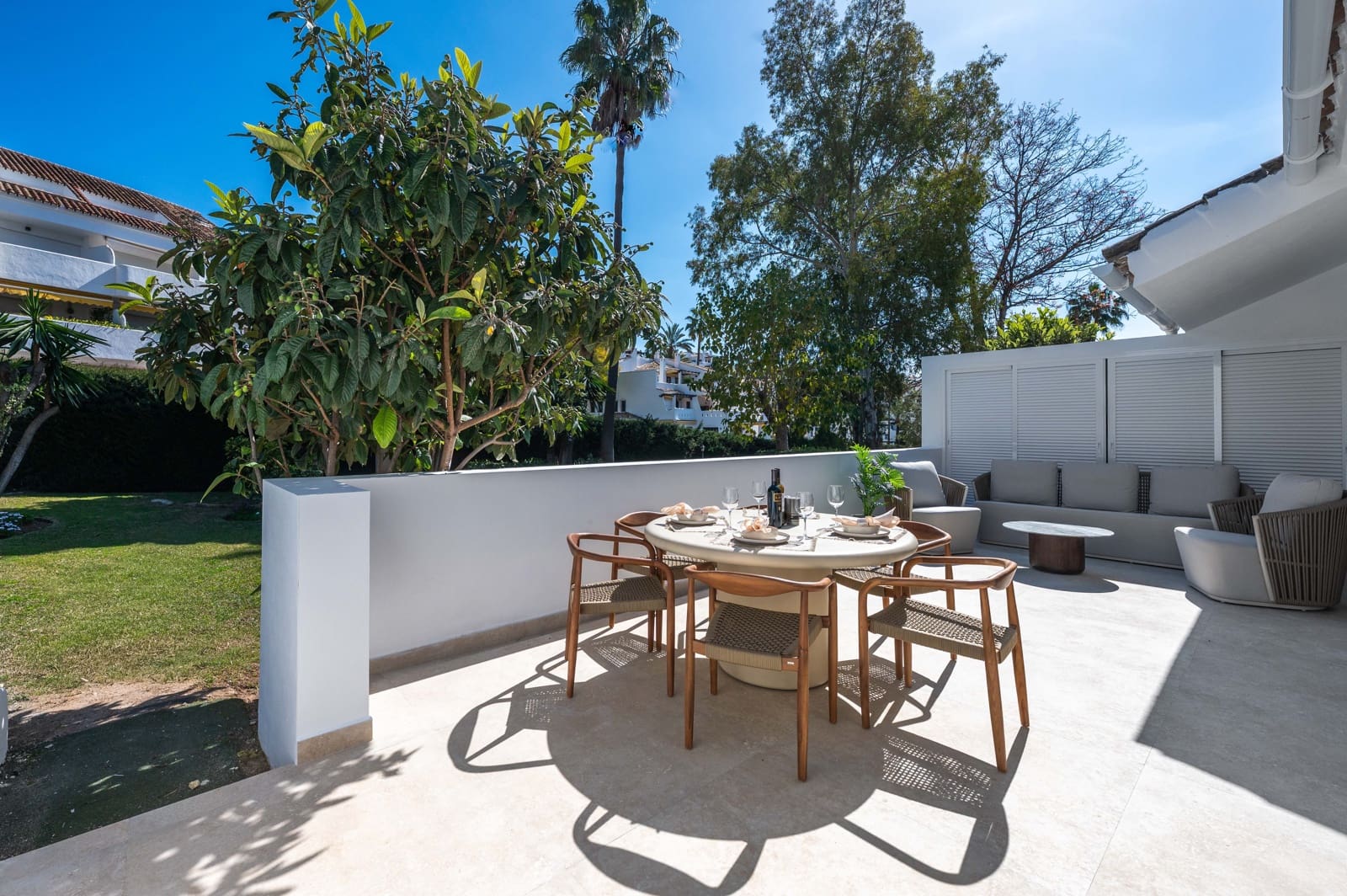 3 soveværelse Lejlighed til salg i Marbella med swimmingpool - € 1.595.000 (Ref: 9943839)