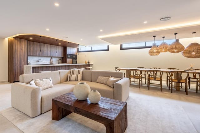 2 soverom Penthouse til salgs i Torreblanca, Fuengirola med svømmebasseng - € 740 000 (Ref: 9946730)