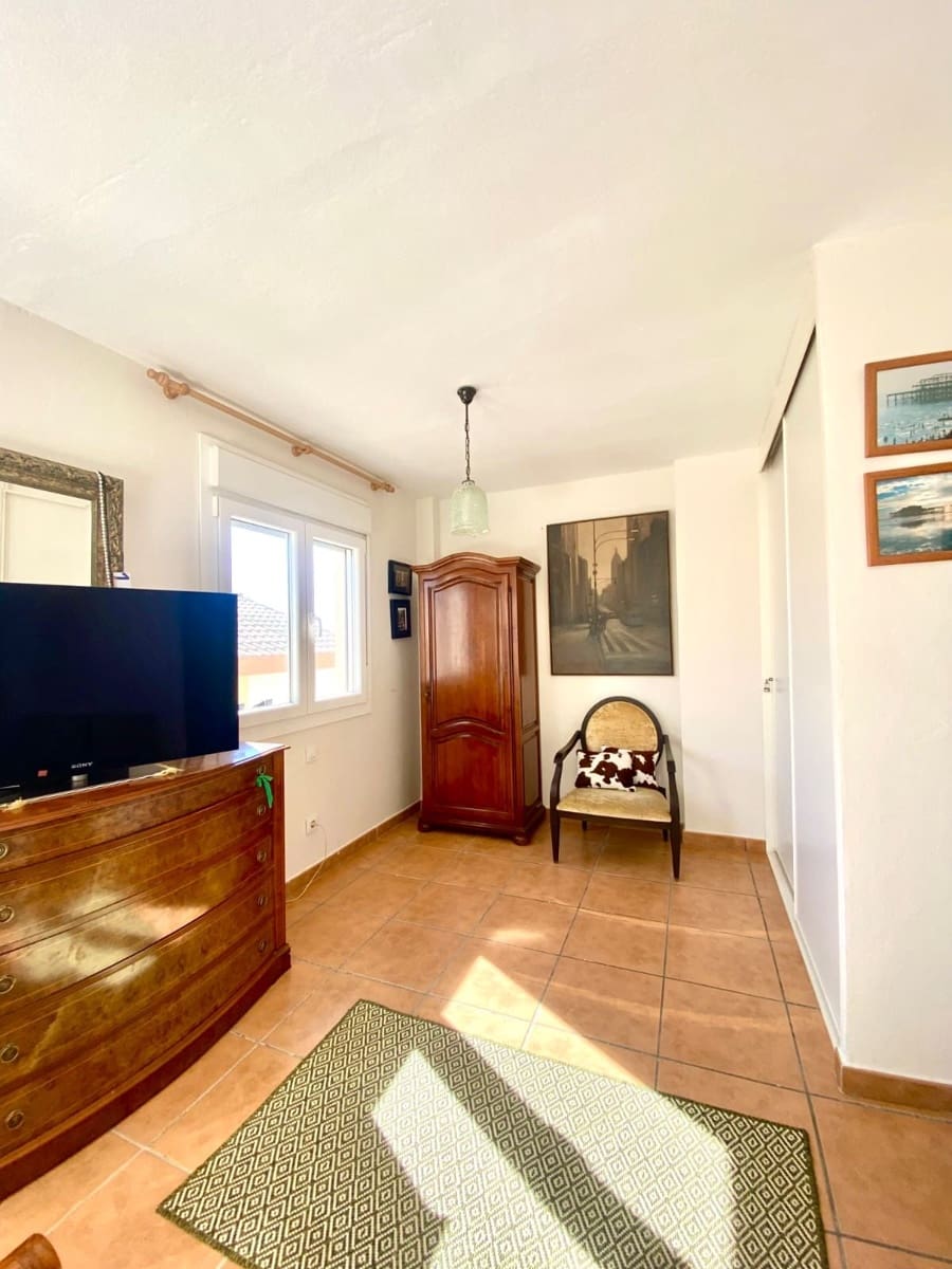2 makuuhuone Omakotitalo myytävänä paikassa Tarifa - 597 000 € (Ref: 9948555)