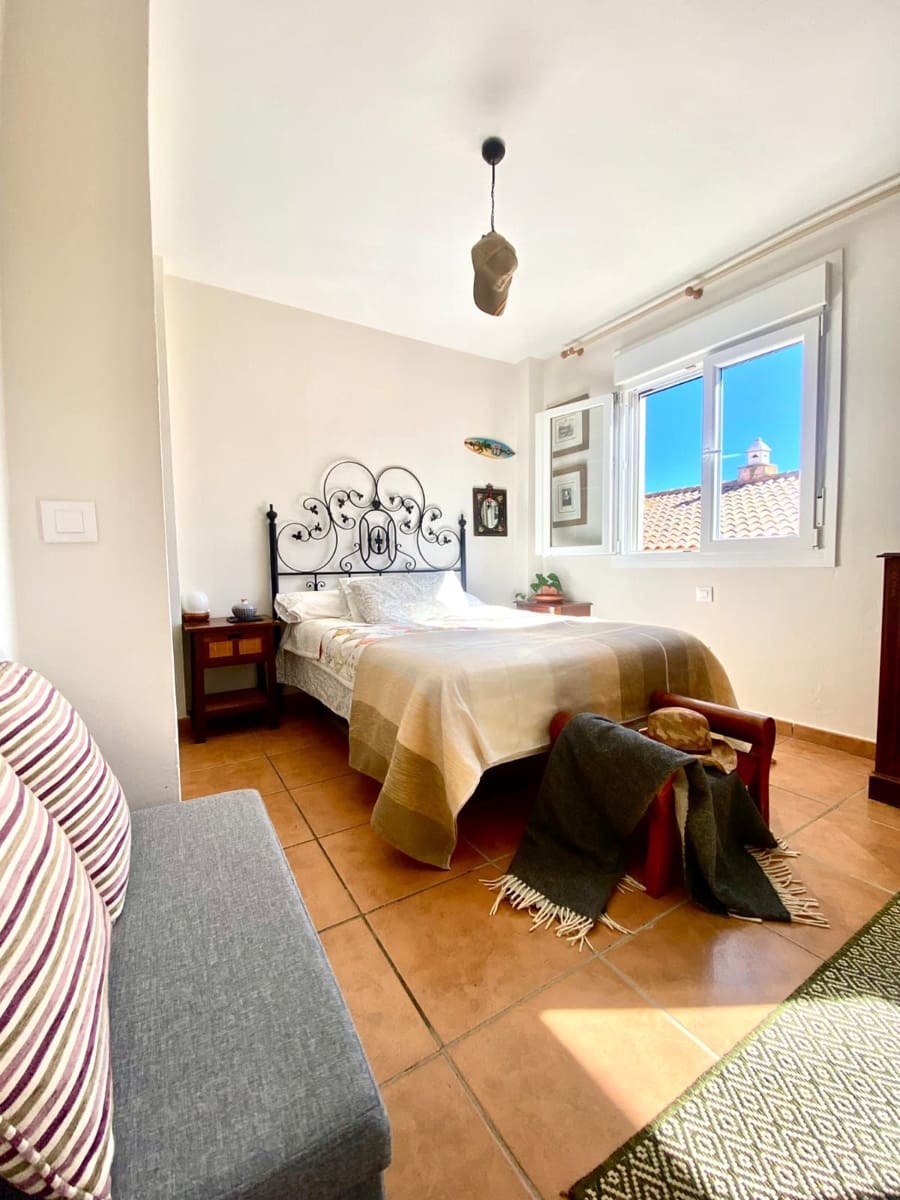 2 makuuhuone Omakotitalo myytävänä paikassa Tarifa - 597 000 € (Ref: 9948555)