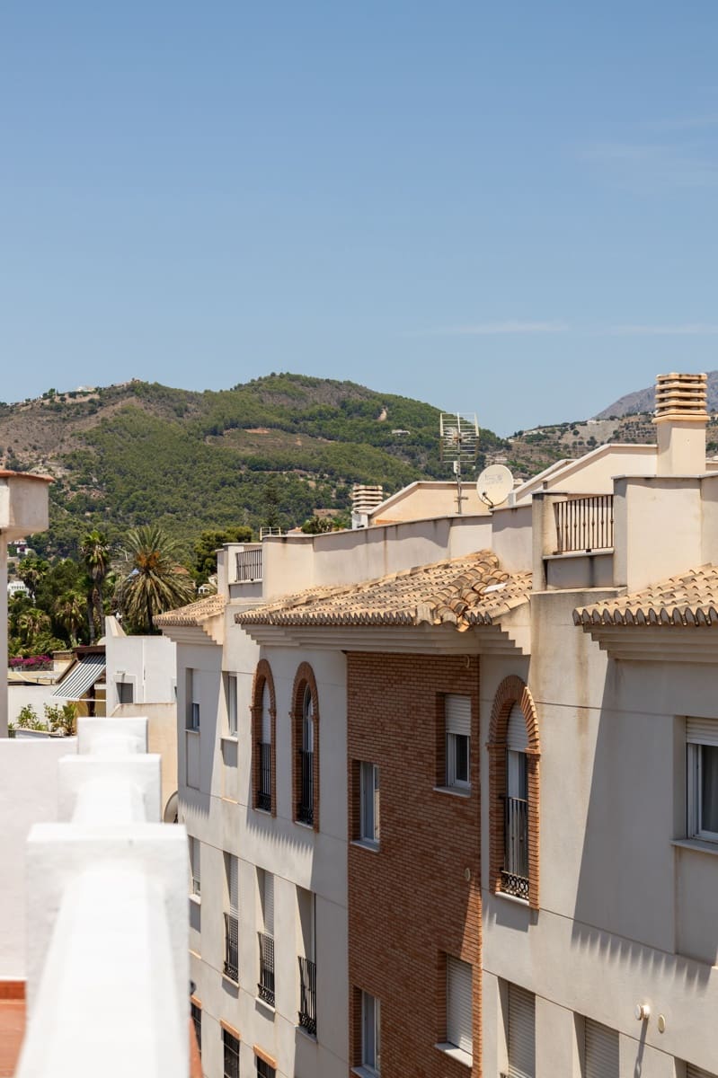 4 quarto Casa em Banda para venda em Almunecar - 335 000 € (Ref: 9949123)