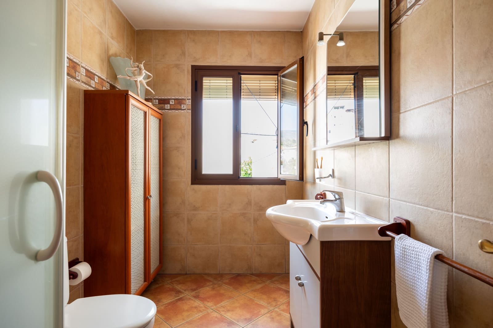 4 quarto Casa em Banda para venda em Almunecar - 335 000 € (Ref: 9949123)