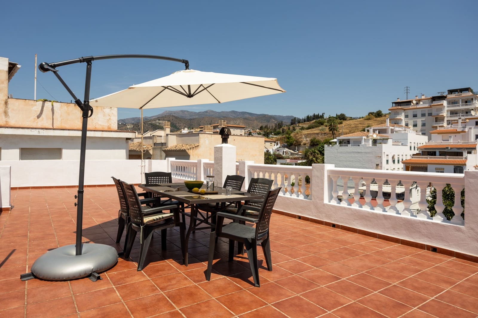 4 quarto Casa em Banda para venda em Almunecar - 335 000 € (Ref: 9949123)