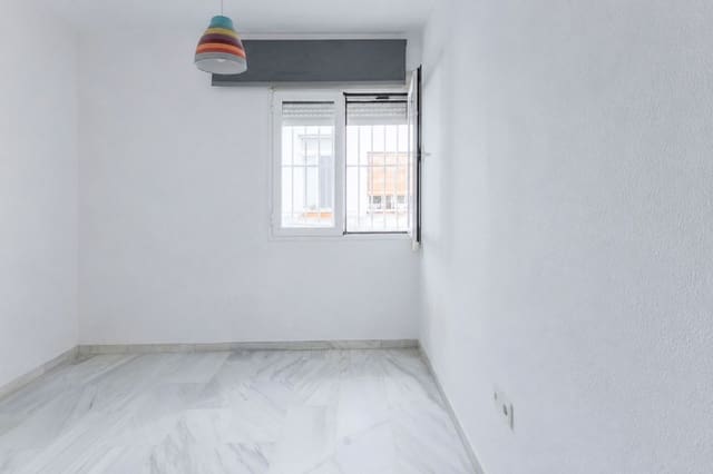 3 soveværelse Lejlighed til salg i La Trinidad, Málaga by - € 330.000 (Ref: 9958733)