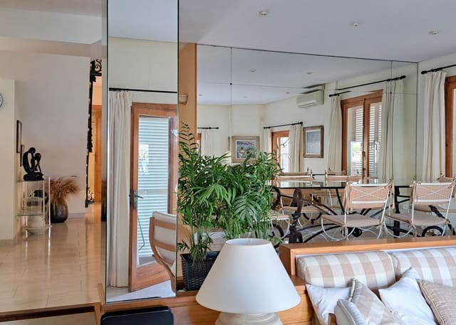 4 bedroom Apartment for rent in Santa Ponsa, Calvià with garage - € 2,900 (Ref: 9965883)