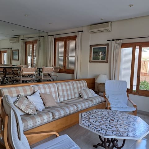 4 bedroom Apartment for rent in Santa Ponsa, Calvià with garage - € 2,900 (Ref: 9965883)