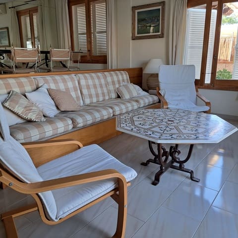 4 bedroom Apartment for rent in Santa Ponsa, Calvià with garage - € 2,900 (Ref: 9965883)