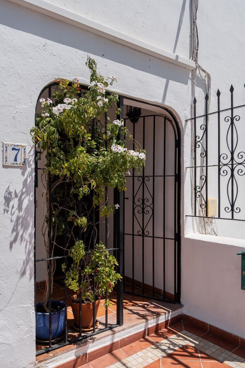 2 soveværelse Lejlighed til salg i Marbella med swimmingpool - € 680.000 (Ref: 9966885)