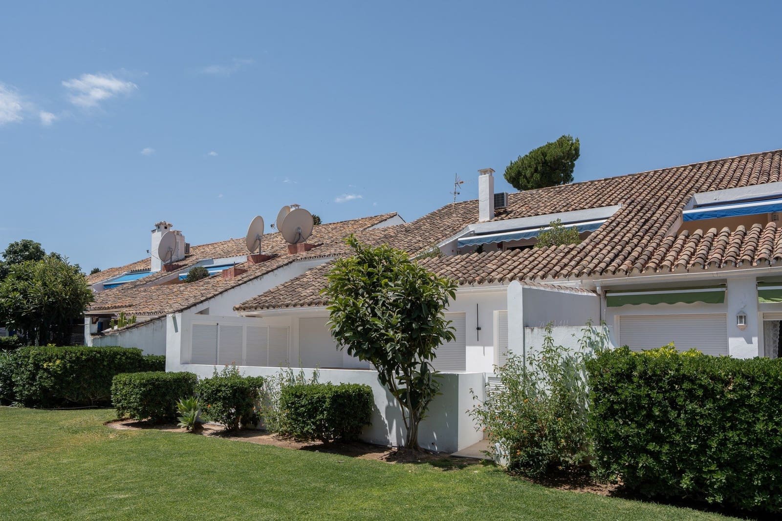 2 soveværelse Lejlighed til salg i Marbella med swimmingpool - € 680.000 (Ref: 9966885)