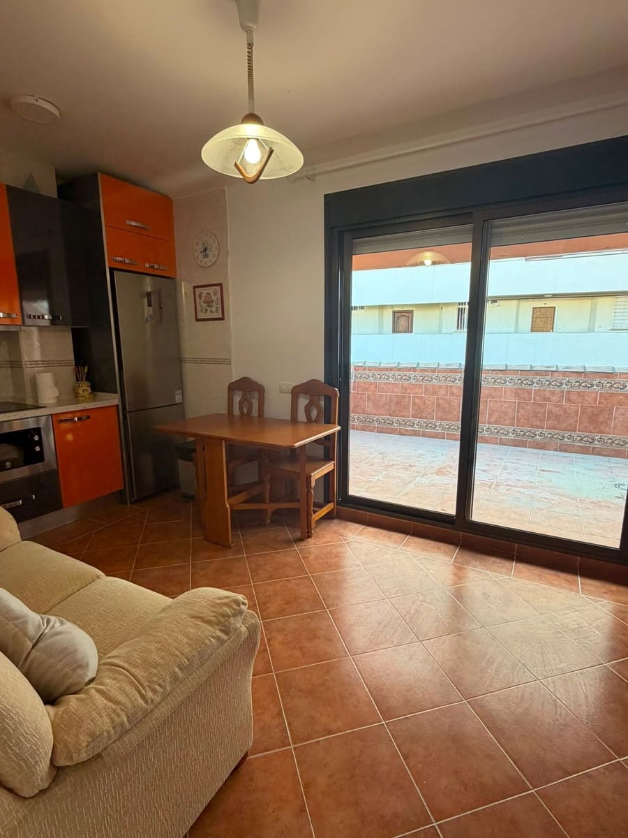 2 soverom Leilighet til leie i Fuengirola - € 1 500 (Ref: 9967999)