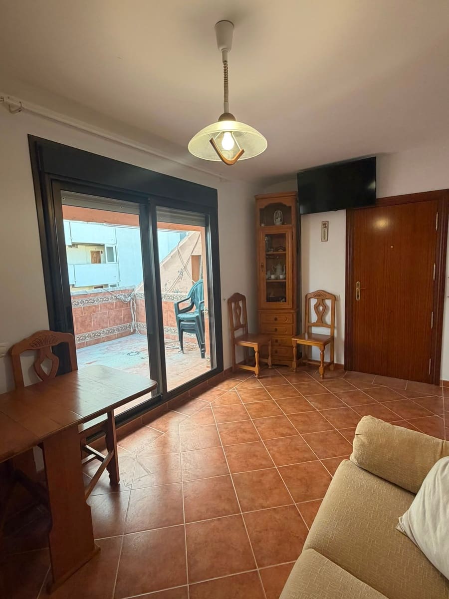 2 soverom Leilighet til leie i Fuengirola - € 1 500 (Ref: 9967999)