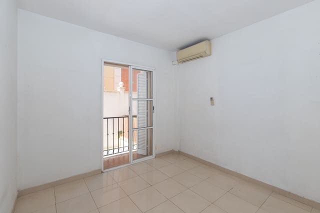 4 slaapkamer Huis te koop in Camino de Antequera, Málaga stad - € 449.000 (Ref: 9969321)
