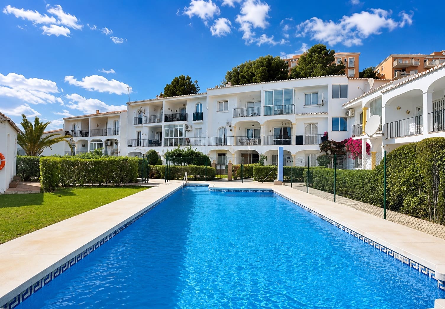 1 soverom Leilighet til salgs i Fuengirola med svømmebasseng - € 290 000 (Ref: 9972343)
