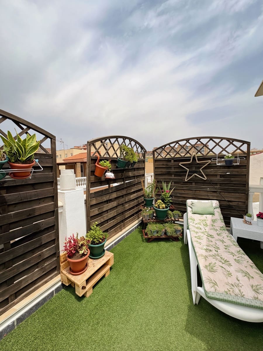 3 soveværelse Byhus til salg i Malaga by - € 415.000 (Ref: 9973811)